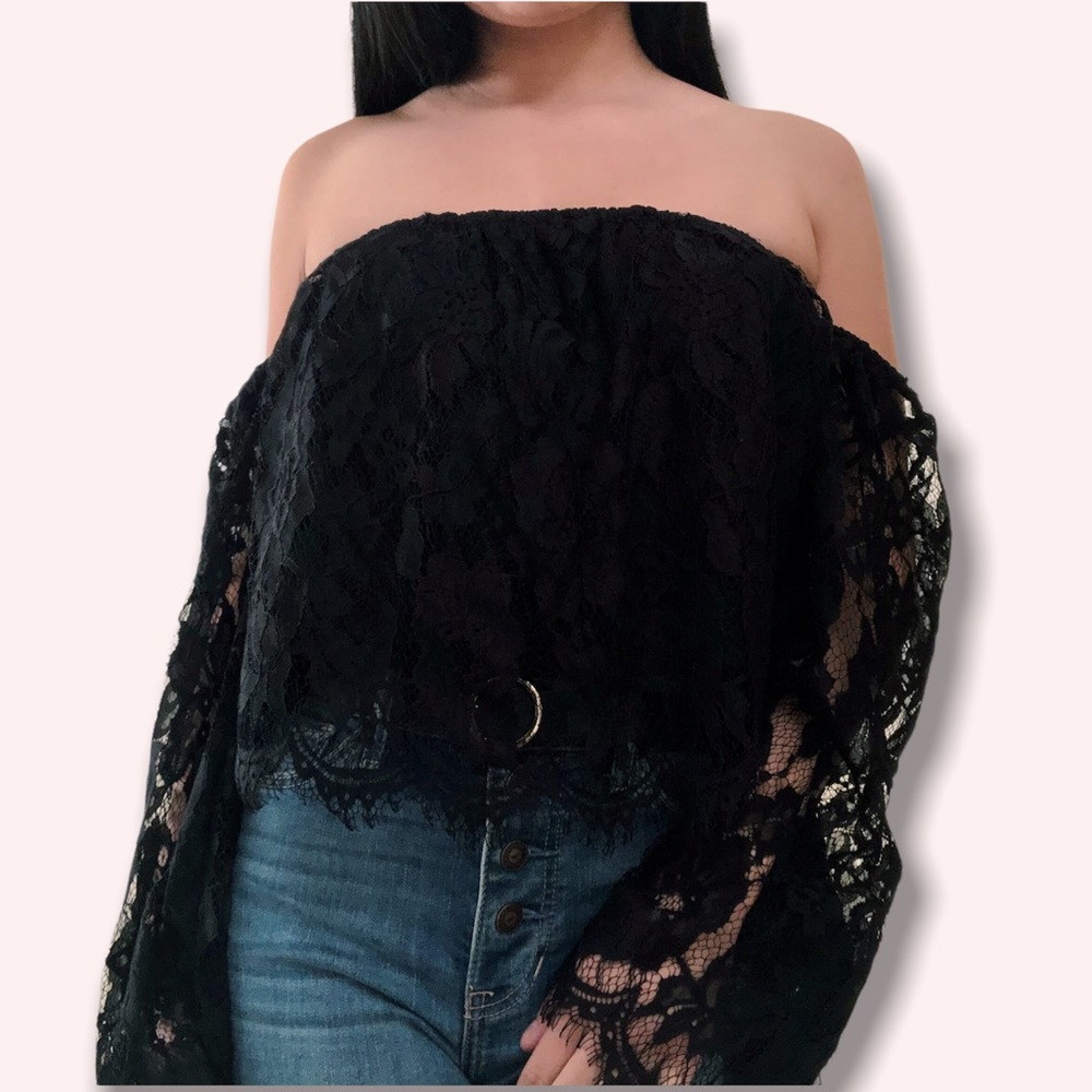 Forever 21 Black Lace off shoulder blouse